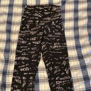 Lululemon align leggings 28inch inseam, never worn, no tags size 4